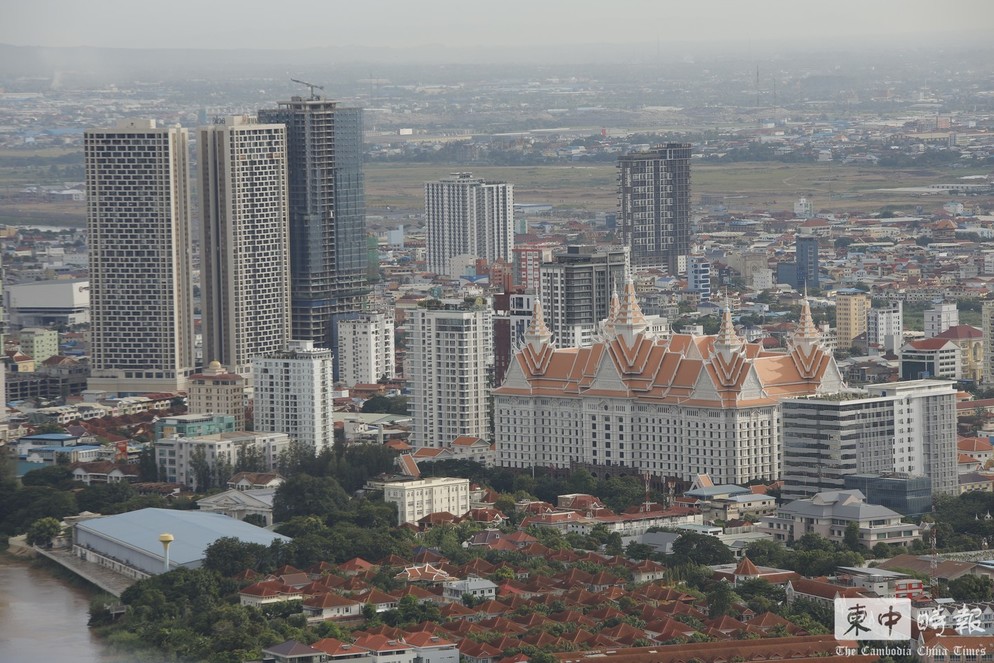 【柬埔寨银行业不良贷款率 攀升至8.9%】

柬埔寨国家银行表示，尽管面临外部环境的不确定性、信贷增长放缓及边境紧张局势等多重挑战，柬埔寨银行业去年依然保持了强劲的韧性和稳健的资本基础。

新闻链接：cc-times.com/posts/31081