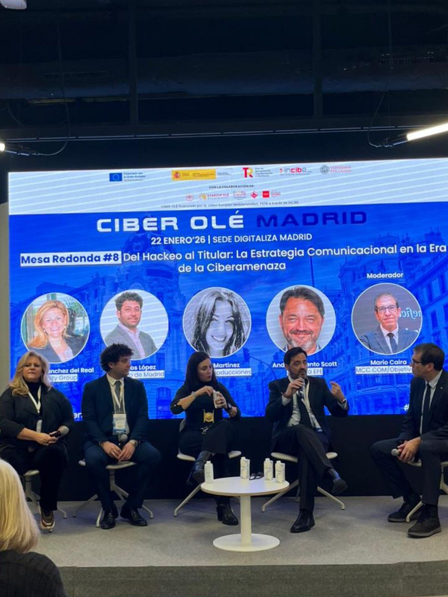 Objetivo 17 en <a href="/CiberOle/">CIBER-OLÉ</a> : Mario Caira modera mesa sobre ciberseguridad y comunicación. Con Andrés Dulanto (EFE), Gracia Sánchez del Real, Elsa Martínez y Carlos López (El Diario de Madrid). Visión 360º para resiliencia digital. #Ciberseguridad #Objetivo17