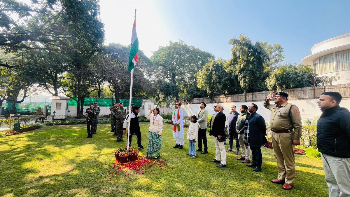 irajdeepdatta's tweet photo. Happy Republic Day https://t.co/eGUtRRLVhQ