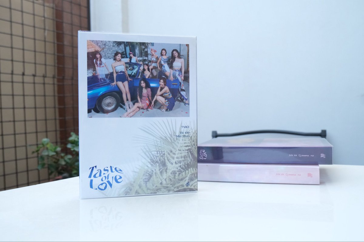 klawisells's tweet photo. wts lfb 

twice taste of love albums
🏷️ 100 ea, 250 set

— all versions available (taste, fallen, in love)
— all inclusions but no rpc
— box 9/10 quality

sf through jnt; loc pangasinan

# tol nayeon jeongyeon momo sana jihyo mina dahyun chaeyoung tzuyu ph https://t.co/cVxM3s8oWS