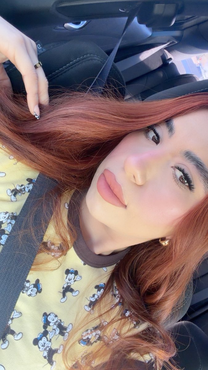 KV🎀 (@kvra21) on Twitter photo 