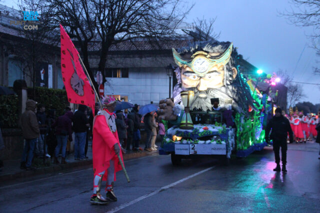 Obertes les inscripcions per al Carnaval de #Taradell 2026, que estrena una nova categoria en comparses
taradell.com/2026/01/26/obe…