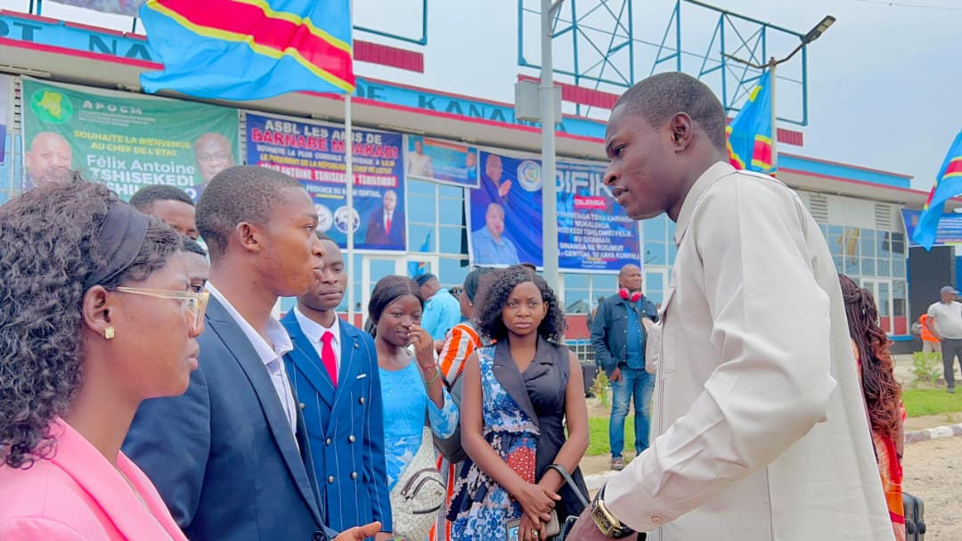 AlexBukasa01's tweet photo. 25-01 | Je suis arrivé à ce jour dans la ville de Kananga, chef lieu de la Province du Kasaï Central, à l'occasion de l'inauguration officielle du nouveau Bâtiment de l’UNIKAN par le Premier Grand Chancelier des Universités et Instituts Supérieurs de la RDC , SEM F.A.TSHISEKEDI.T https://t.co/YWy0j0wvhD