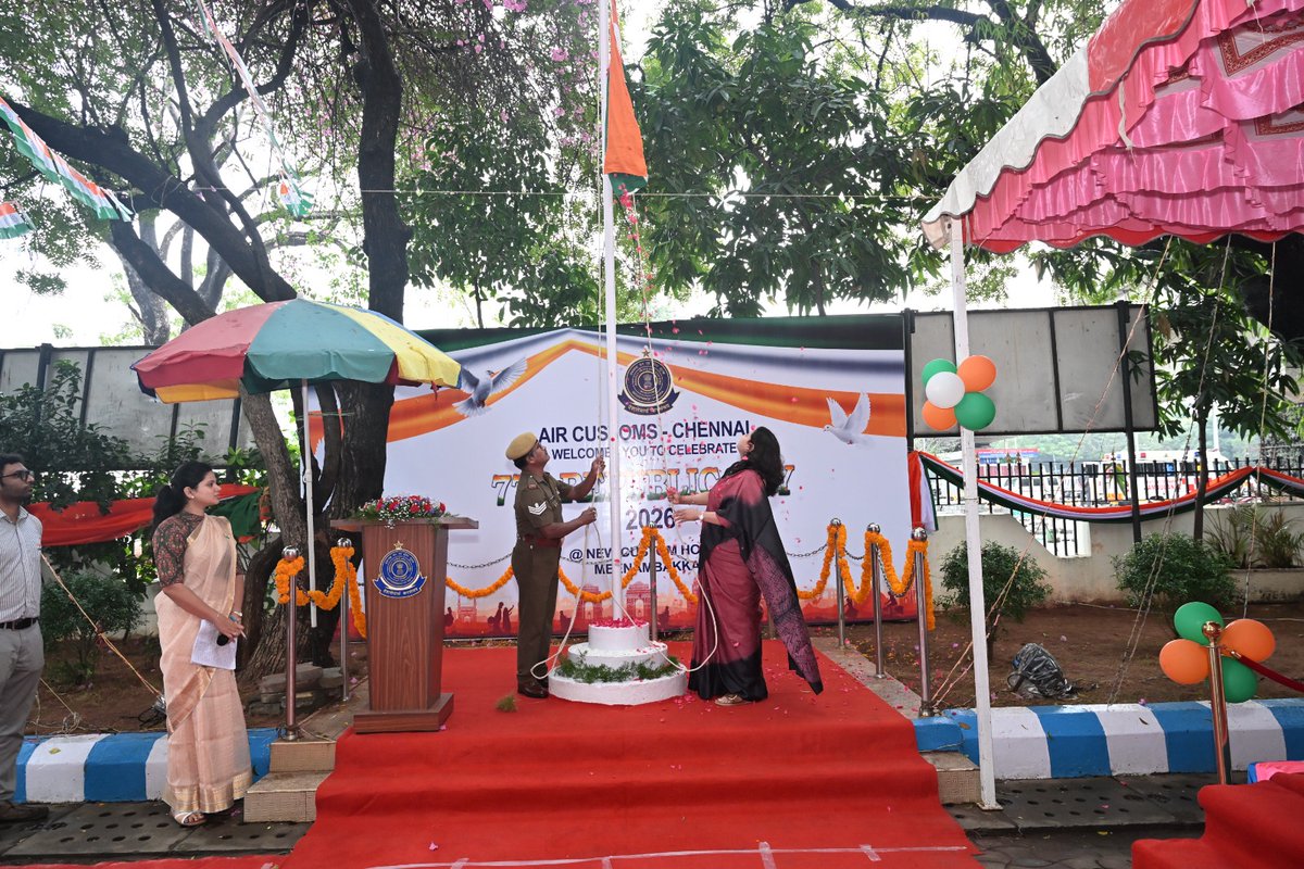 ChennaiCustoms's tweet photo. 🇮🇳 77th Republic Day celebrated at the chennai new custom house with great pride.
Honoured by the presence of the Commissioner of Customs (Air Cargo &amp; Airport) as the Chief Guest.
#RepublicDay77 @cbic_india https://t.co/nVClfW04KK