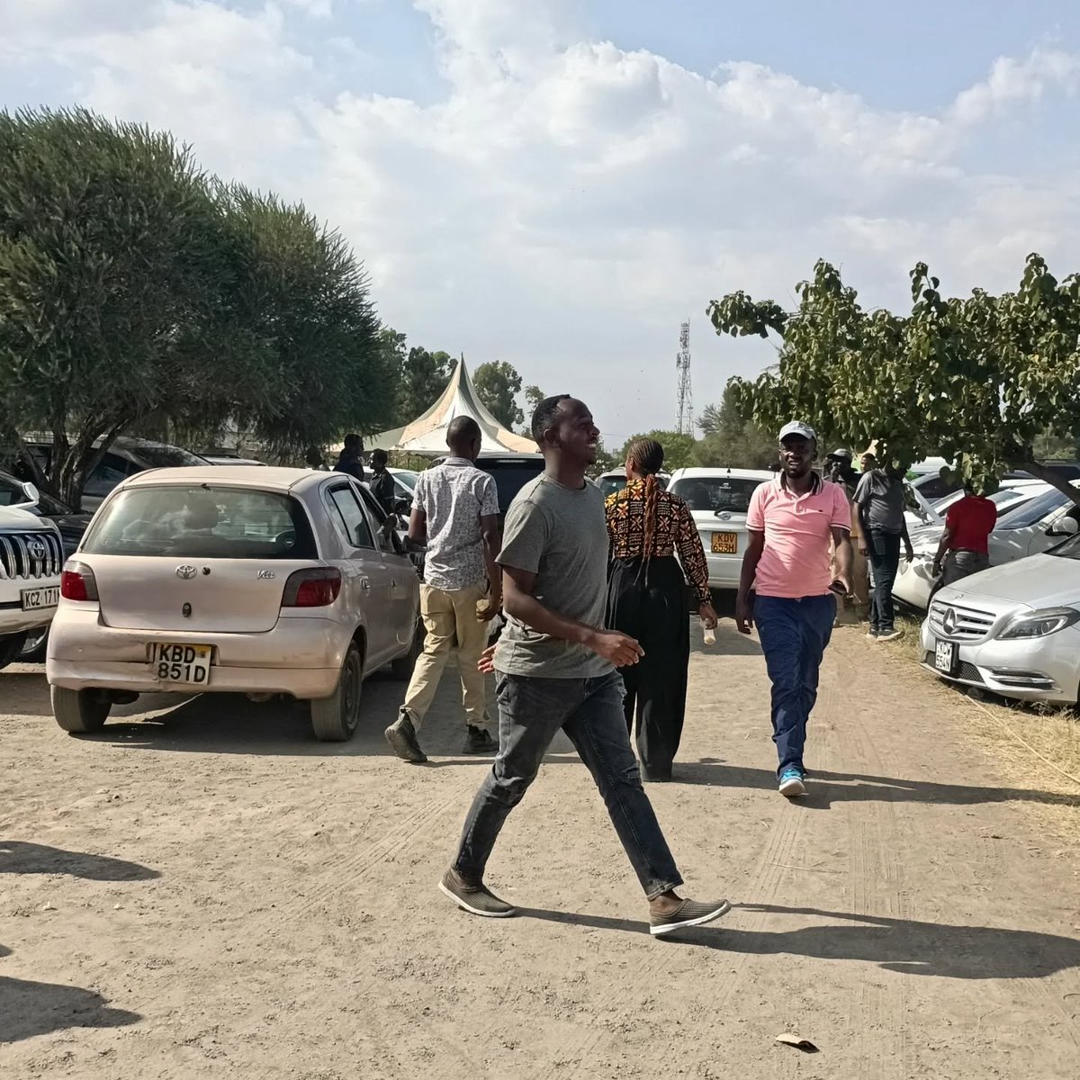 KabaKenya's tweet image. How was your visit at yesterday's car bazaar?

#carbazaar