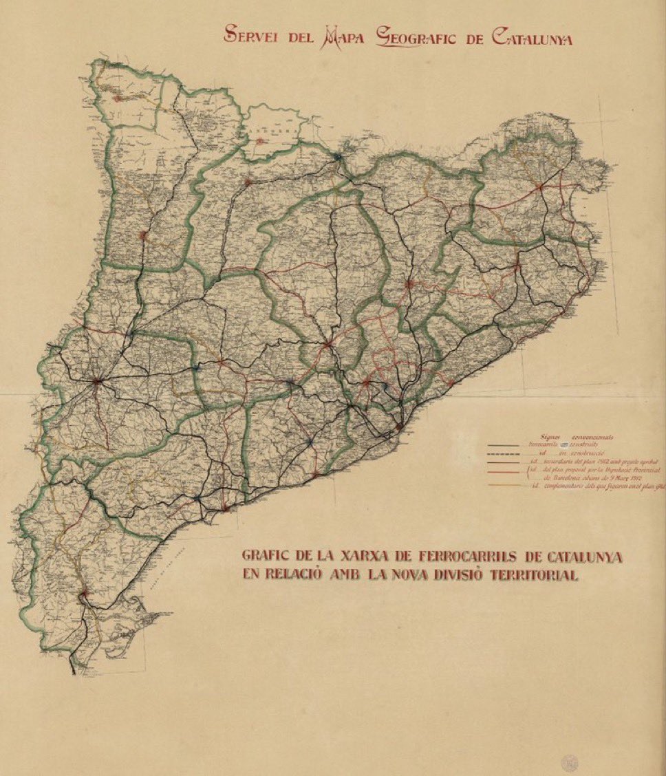 Antoni_Gelonch's tweet photo. La Xarxa d Ferrocarrils d Catalunya ja la dissenyà la Mancomunitat el 1919.S’ajustava al projecte d nova divisió territorial x agrupacions naturals i històriques d comarques, creava 15 àrees interconnectades x tren. 
Cal adaptar-la, xò la base ja hi és. @territoricat us hi poseu? https://t.co/Ywvd34Dmsl