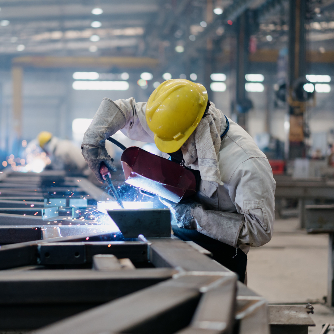 deptoflabour's tweet image. Workers and the employer must share the responsibility for health and safety in the workplace. Both parties must pro-actively identify dangers and develop control measures to make the workplace safe. #safeworkplace

#Yazini #ServicedeliveryZA #GovZAUpdates