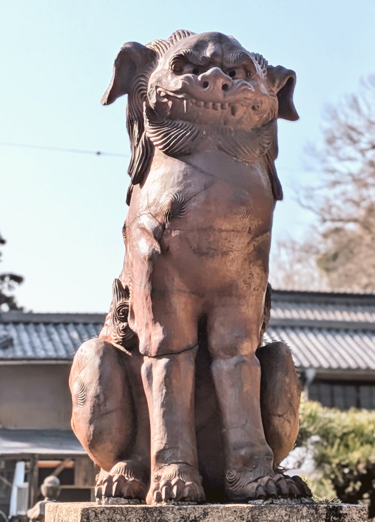 役小角ゆかりの熊野神社
備前焼狛犬