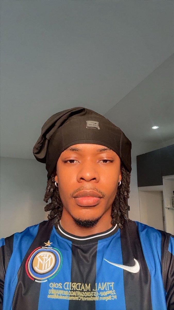 broccoliboygreg's tweet image. Who do you think will make a better model for Nigerian clothing brands?