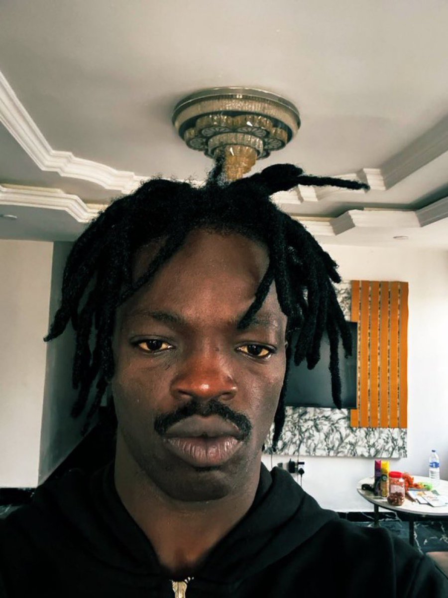 broccoliboygreg's tweet image. Who do you think will make a better model for Nigerian clothing brands?