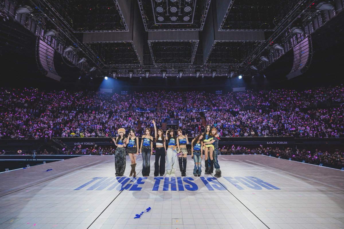 JYPETWICE's tweet image. TWICE &amp;lt;THIS IS FOR&amp;gt; WORLD TOUR IN LOS ANGELES

Thank you, LOS ANGELES 💙
4 nights at KIA FORUM with LA ONCE 🔥

#TWICE #트와이스 #THISISFOR
#TWICE_THISISFOR_WORLD_TOUR
#TWICE_THISISFOR_WORLD_TOUR_IN_LOSANGELES