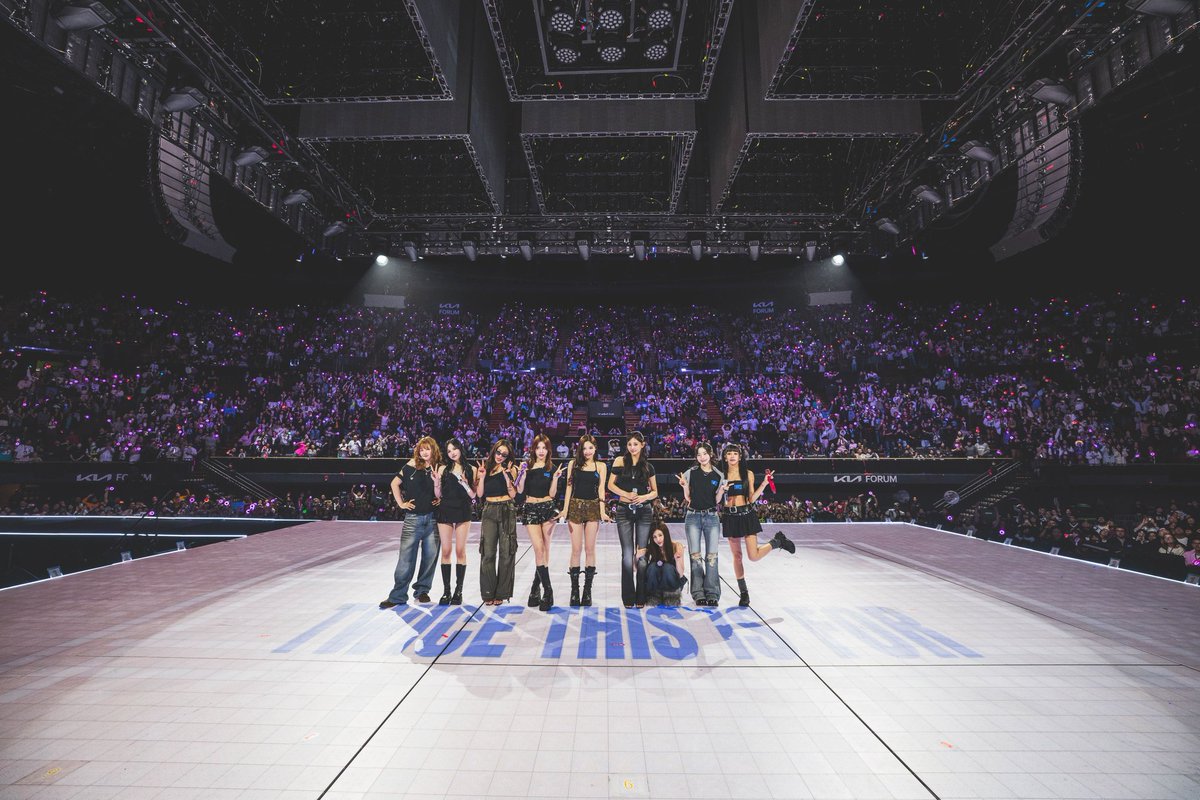 JYPETWICE's tweet image. TWICE &amp;lt;THIS IS FOR&amp;gt; WORLD TOUR IN LOS ANGELES

Thank you, LOS ANGELES 💙
4 nights at KIA FORUM with LA ONCE 🔥

#TWICE #트와이스 #THISISFOR
#TWICE_THISISFOR_WORLD_TOUR
#TWICE_THISISFOR_WORLD_TOUR_IN_LOSANGELES