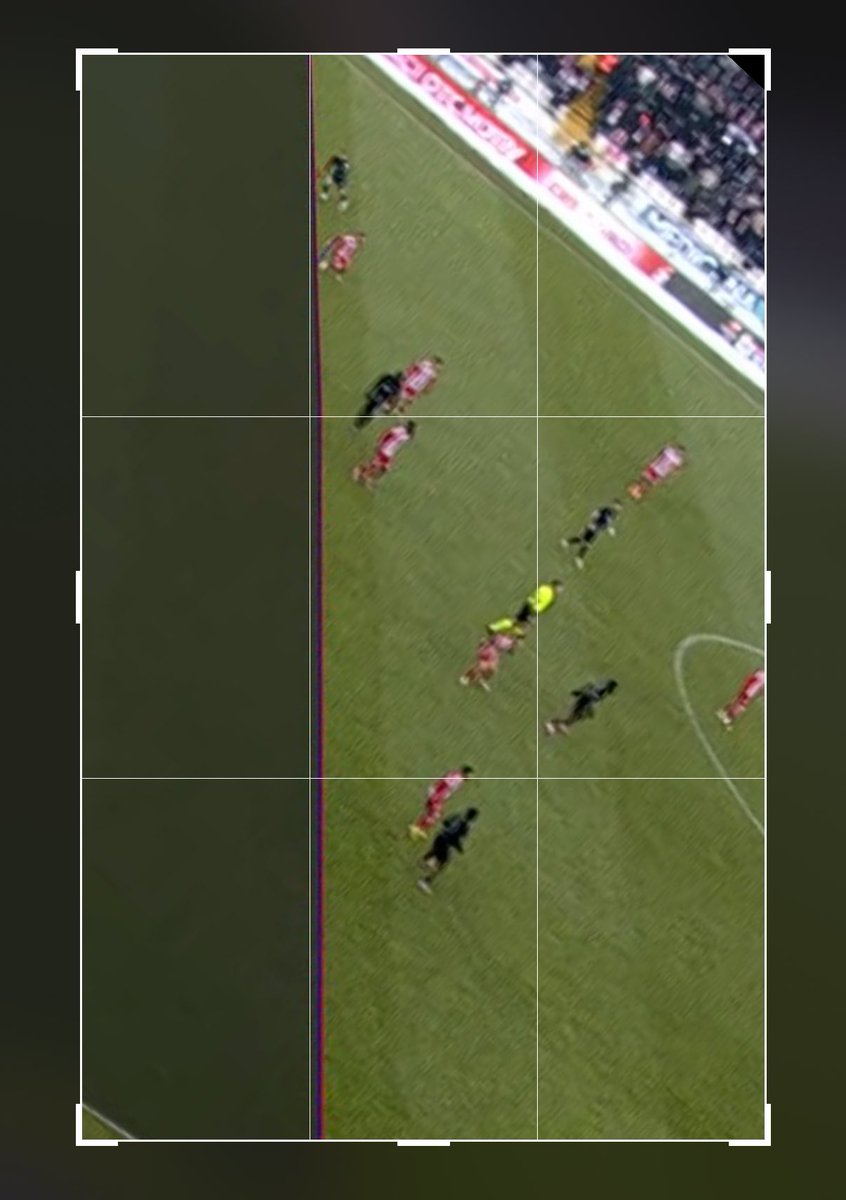 Ofsayt çizgisi çekilirken çizginin Amedspor oyuncusuna kadar kılavuz çizgiye paralel çizilip Amedsporlu futbolcudan itibaren yön değiştirilmesinde kesinlikle art niyet var!