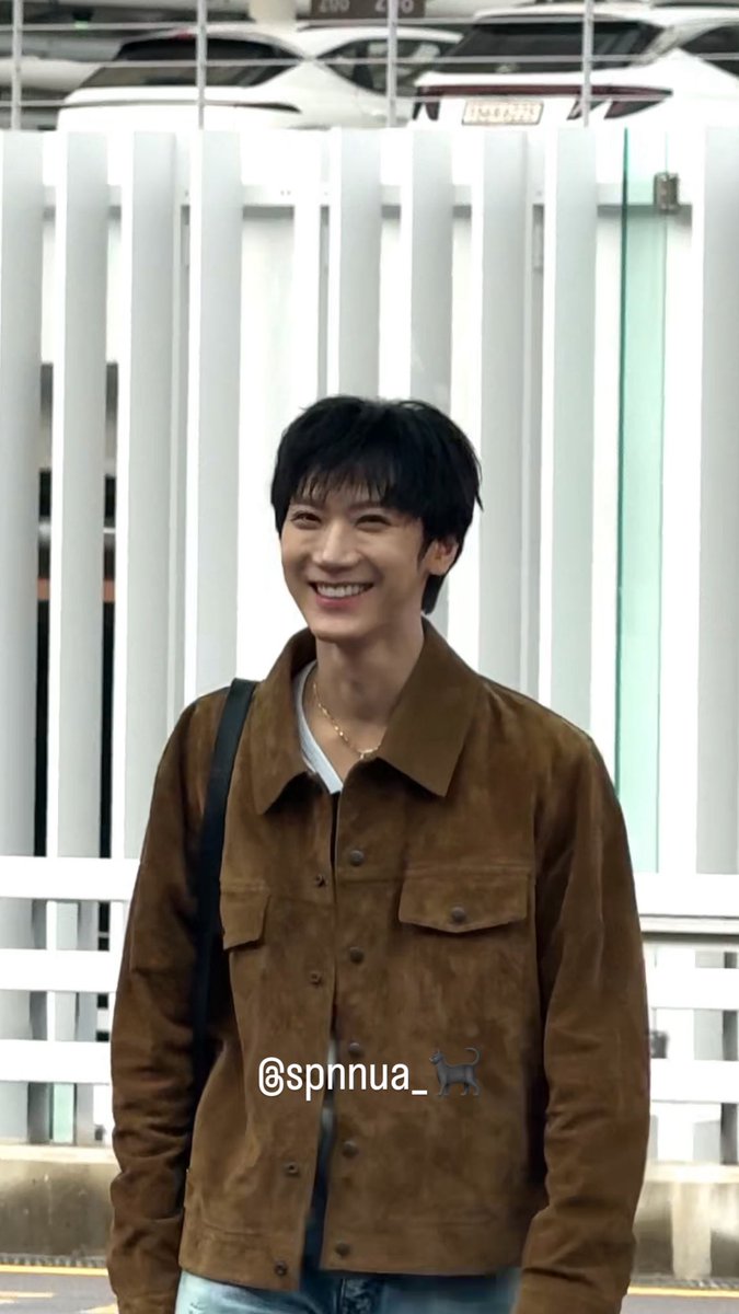 spnnua_'s tweet image. หนวดแงวขึ้นแน้ววว #TENtoYSL2026Show