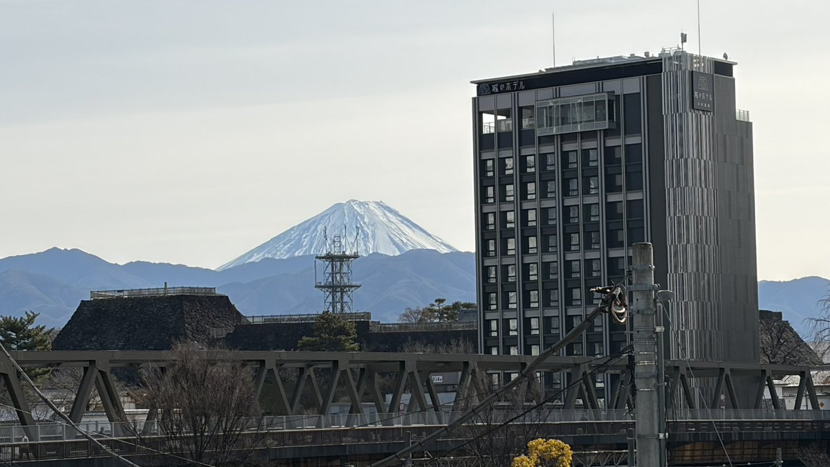 本日は山梨県甲府市でイベントのピッチ登壇。
今後、山梨県内での事業拡大（実はすでに事業展開済）に向け、仲間を集めて行きます！