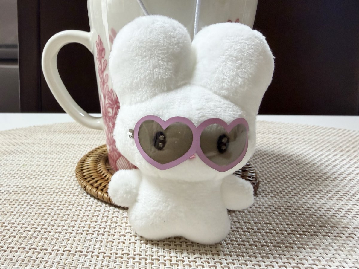 ハートサングラスの しりみみちゃんᐢ ܸ. ̫ .ܸ ᐢ 🩷 #しりみみ