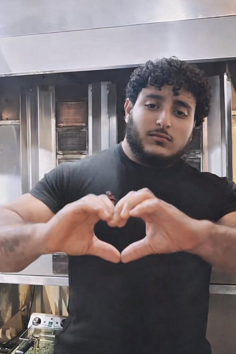 Proseqted tweet media