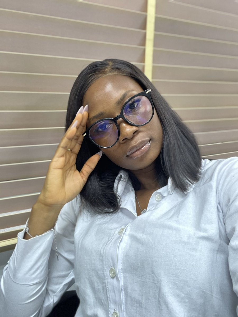 Temi ✨ tweet media
