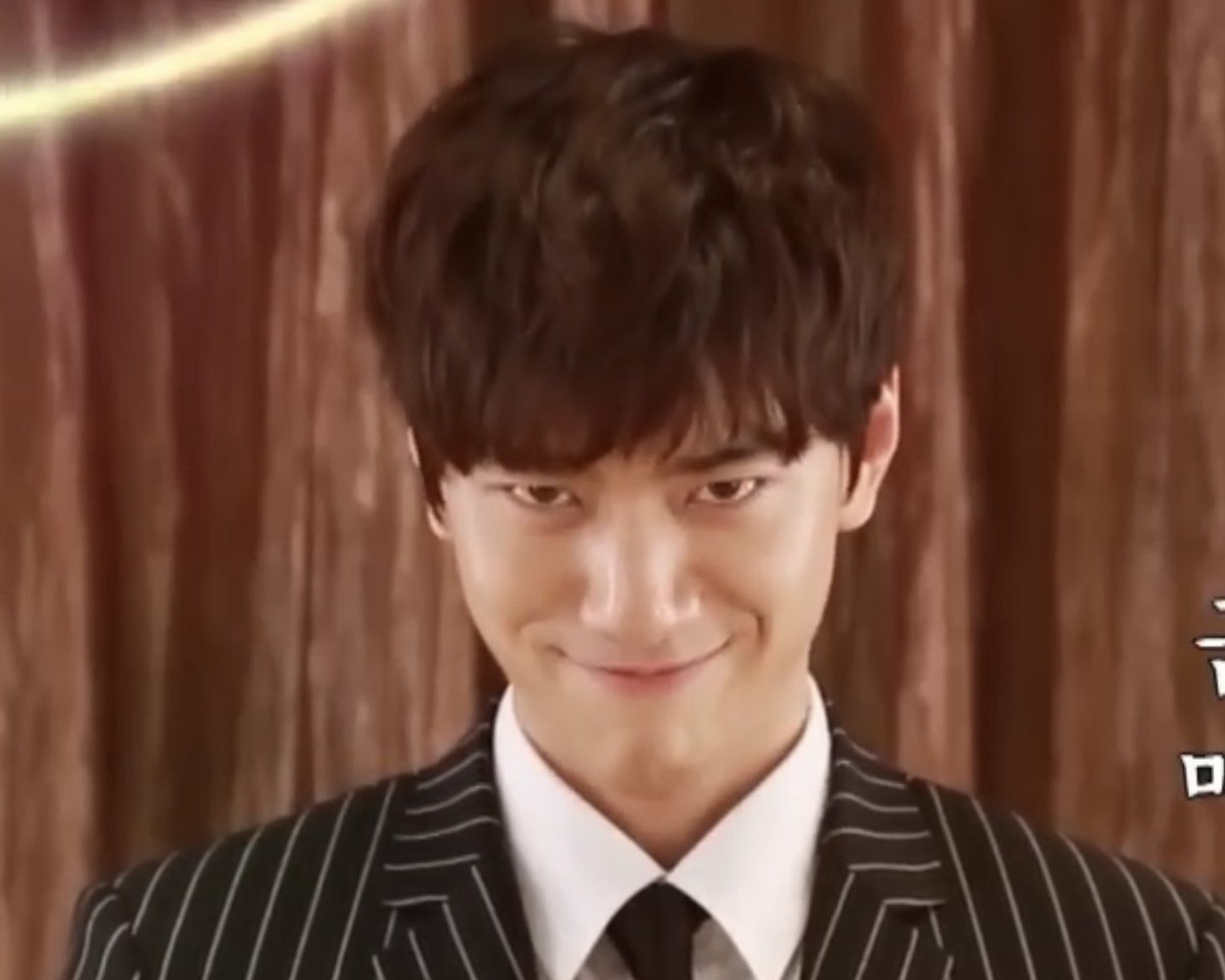 성준 하이라이트가 만들어졌다는 사실에 굉장히 기뻐서 운동장 백바퀴 뛰어야돼 아 신나요 신나