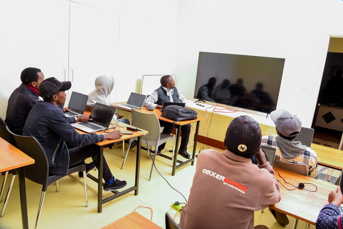 Eldohub Academy tweet media