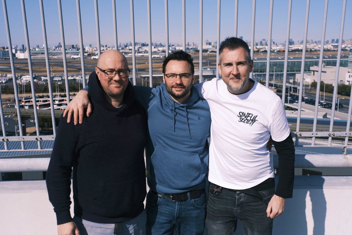 rnrtoursjp's tweet image. Templeton Pek は本日イングランドへと出国✈️

2007年に『No Association』の日本盤がリリースされて以来、日本ツアーはバンドの目標の一つでした。2026年にそれが実現でき、そして日本盤を持ってライブへ持ってきてくれたファンと会えた事は、忘れられない思い出だと話してくれました！