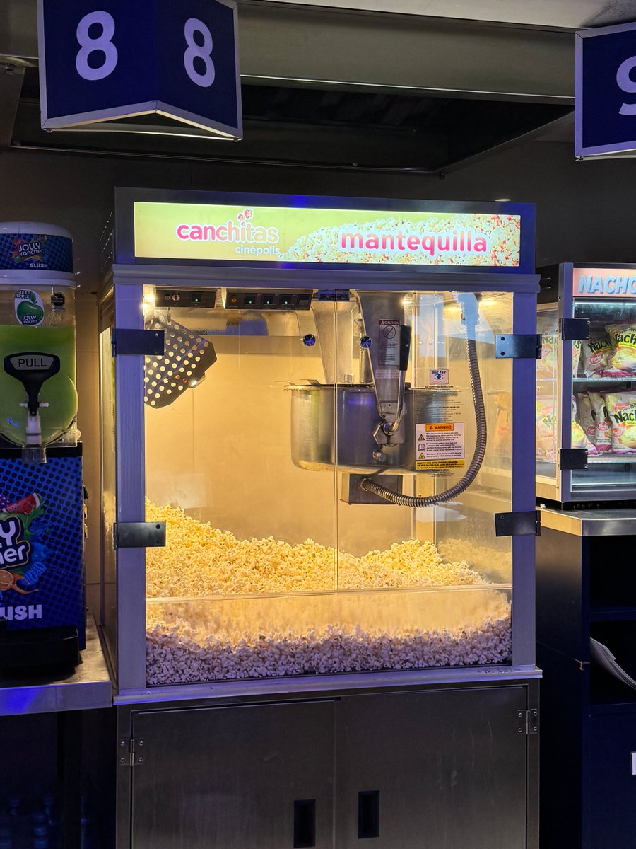 charliedelvalle's tweet photo. Dando el el rol en Miraflores en Lima Perú 🇵🇪 #Cinepolis #Larcomar #Avatar #Imax @Cinepolis @CinepolisPeru https://t.co/5VtqtxVoHP