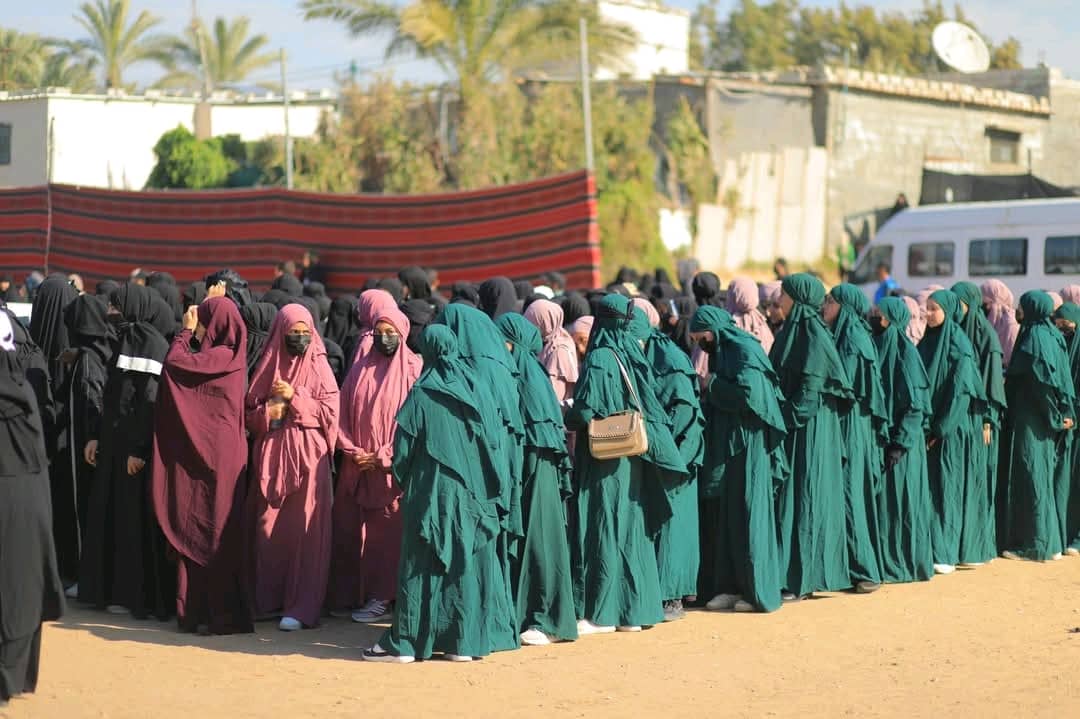 ۷۷۰ نفر حافظ و حافظه قرآن دیروز در غزه دستاربندی نمودند.