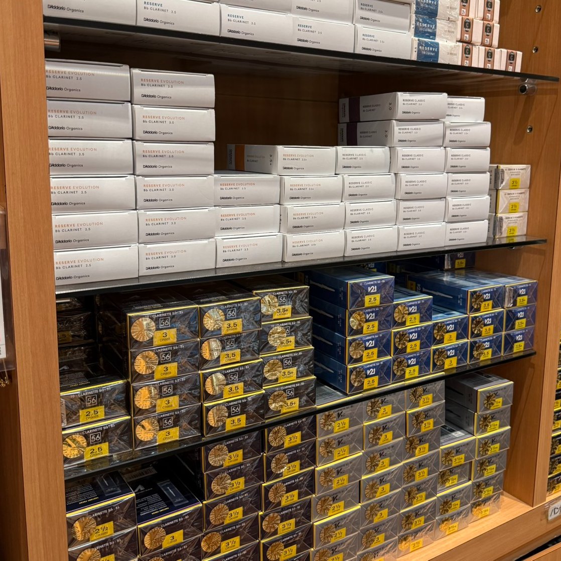 【🍖＃肉の日リードセール のお知らせ🥩】

今月は29日が定休日のため 、
＃1月31日（土）に開催いたします🔥

　・シングルリード　　30％OFF 
　・ダブルリード　　　10％OFF 

ぜひお待ちしております🙇‍♀️

#肉の日 #焼肉 #リード