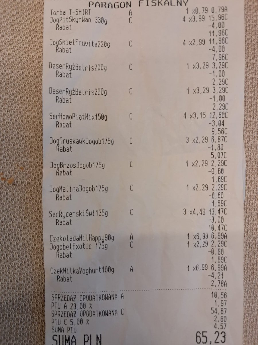 🇵🇱 jest mega tania do życia 🤑
Za 15 EUR kupiłem:
3 paczki żółtego sera
2 czekolady
14 jogurtów, kilka serków i deserów
W 🇫🇷  🇦🇹 🇬🇧 ze 3x drożej
Dobre podatki, bezpiecznie i czysto 🧐
Jest trochę zazdrośników i wścibskich ludzi ale można ich omijać
Najlepszy kraj na emeryturę!