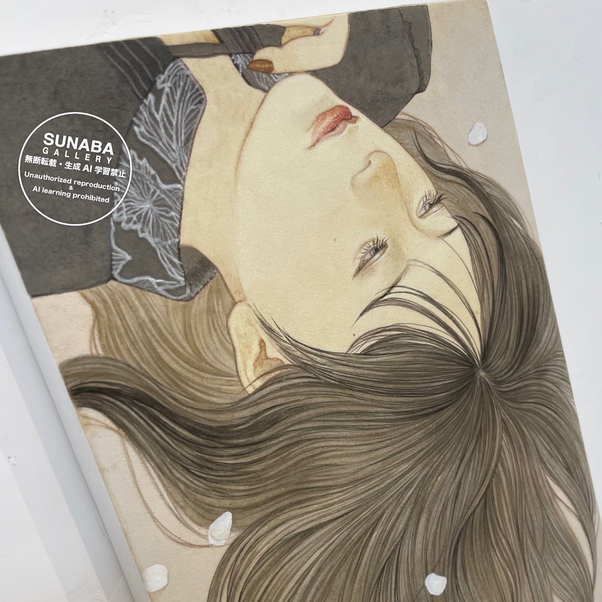 成瀬リョウ個展「彷徨うツバメ」より、《梨花一枝》部分。全体像は下記の通販画面からどうぞ。ご注文は店内でも下記からでもできますので是非！
sunabagallery.com/shop/20260124_…

#成瀬リョウ #ギャラリー
成瀬リョウ <a href="/bagel_R/">成瀬リョウ</a>