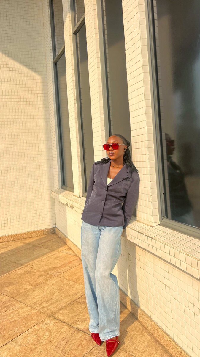 Promise is cutting her coat oversize this year!🌚 tweet media