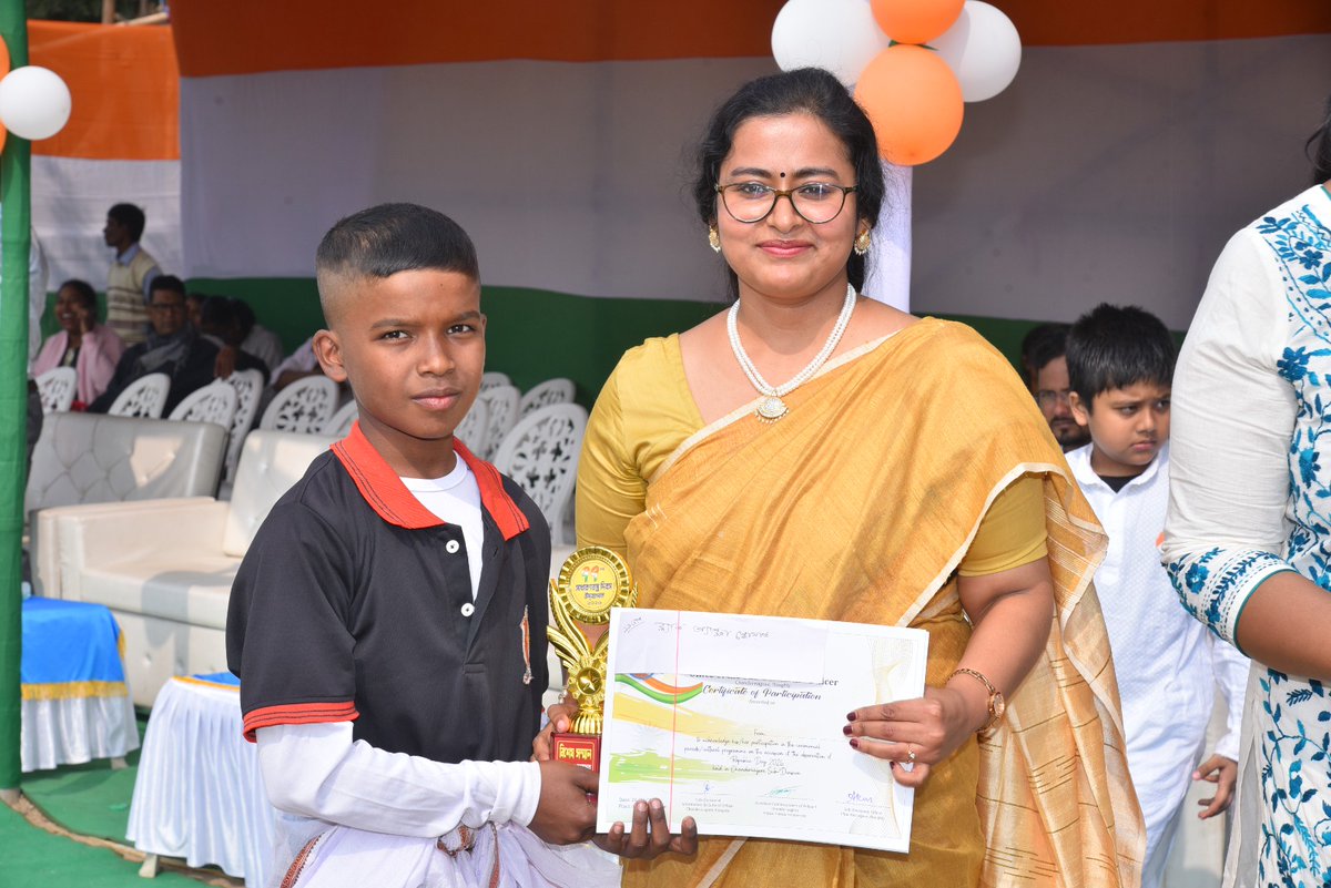 দেশাত্মবোধক সঙ্গীত, নৃত্য,যোগানৃত্য,জিমন্যাস্টিকস্, লাঠিখেলা ইত্যাদির সমন্বয়ে মনোজ্ঞ সাংস্কৃতিক অনুষ্ঠানের মাধ্যমে চন্দননগর মহকুমায় সাড়ম্বরে পালিত হল ৭৭ তম সাধারণতন্ত্র দিবস।