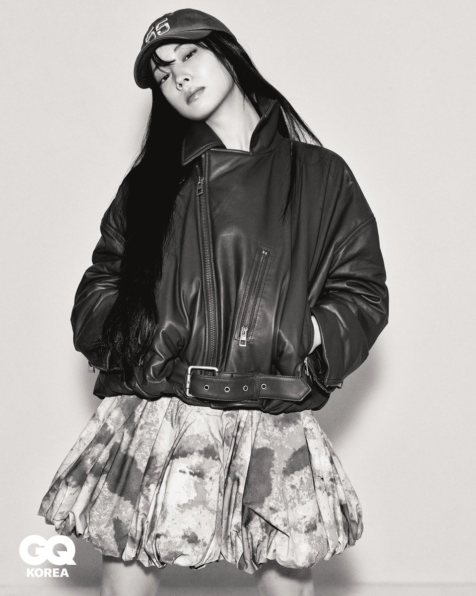 GQKOREAダヒョンちゃんインスタの投稿 [中略] 自分自身も、時に突然