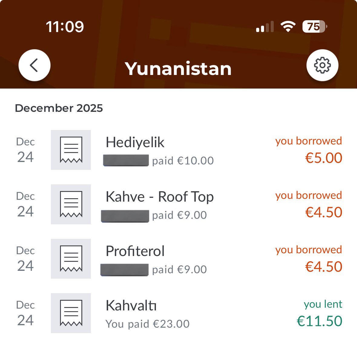 Tatil masraflarını bölüşmek için saatlerce hesap yapma devri tamamen kapandı. 🚨

Tatil boyunca "Sen kahveyi aldın, ben benzini doldurdum, akşam yemeği ne kadardı?" kaosuna son veren Splitwise ile sizi tanıştırayım. ✈️

🛠️ Kurulum ve Uygulama:

1️⃣ Grup Kur: Arkadaşlarını davet et