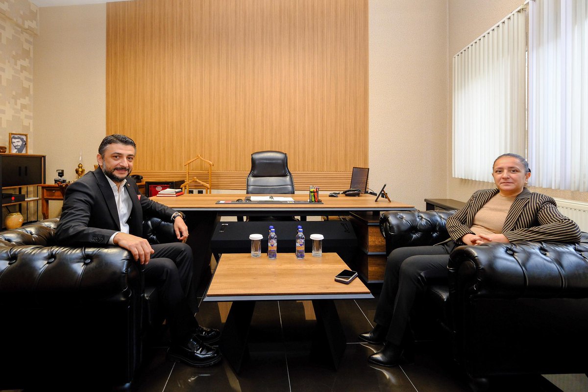 📌 Sayın Valimiz <a href="/TBBilgihan/">Tülay BAYDAR BİLGİHAN</a>, ziyaretleri kapsamında;

➡️ Burdur Radyosu’nu ziyaret etti.

Sayın Valimiz, ilimizin köklü yayın kuruluşlarından Burdur Radyosu’nun 34. kuruluş yıl dönümü dolayısıyla Yönetim Kurulu Başkanı Serkan Şimşek’i tebrik ederek, yayın hayatında başarılarının