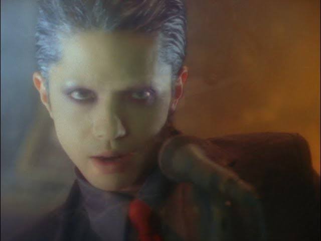 visualunatic's tweet image. この間カラオケ行ったらなぜか一瞬ラルク祭りになったのだが、どの時代のどの方向性のhydeもカッコ良いのおかしくねえか？？？とMV出てくるたび騒いでた