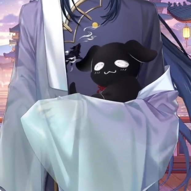 we get to sit comfy in merry's arms so cuteeeee #LiveDogging