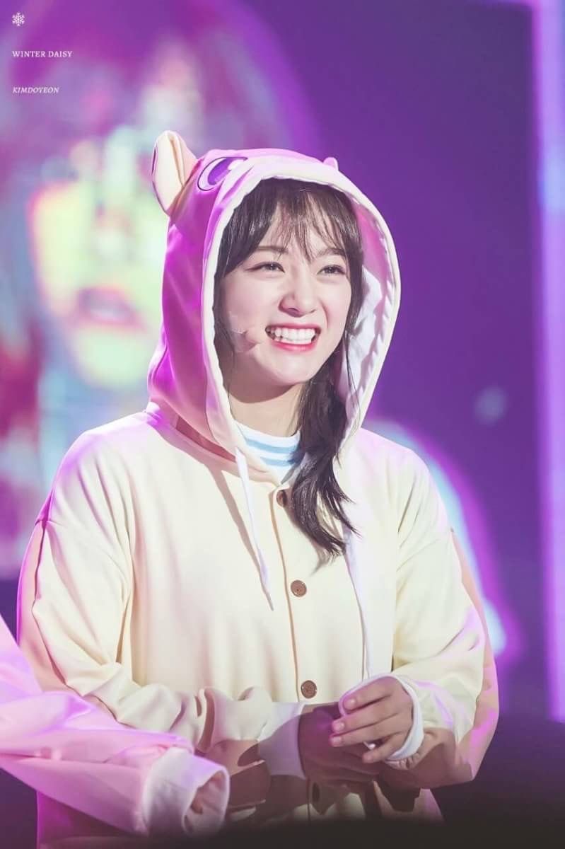 seranghae0828's tweet image. 아이 귀여워🫳🫳🫳
앙콘에서 잠옷입고 무대하는 모습  보고싶어요.