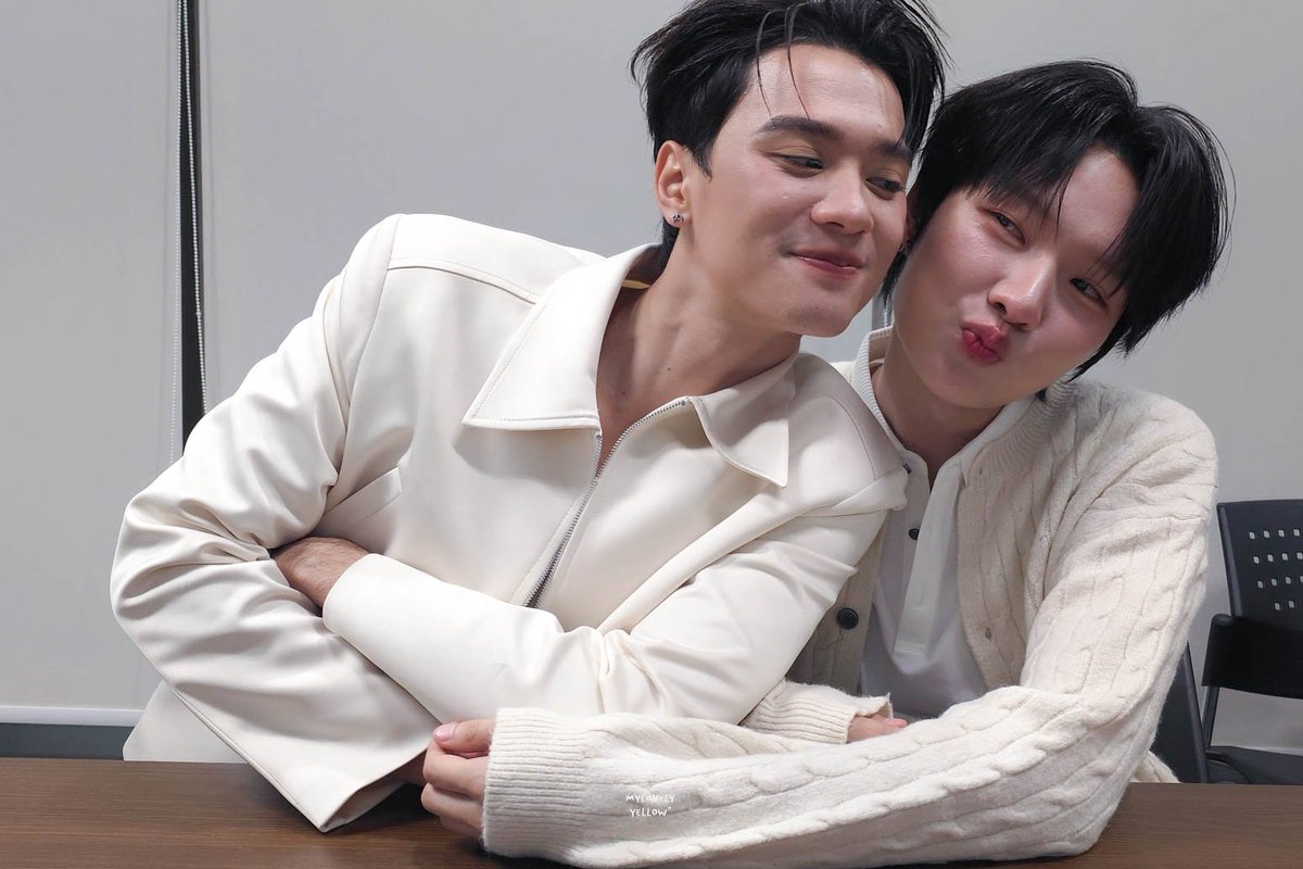 ไฟนอลลี่! ผมทำได้แล้ว หึหึ

ปุ๋งบอกวันนี้หนูหวงแจ้มนิดนึงแหละ

KNP KONVY AWARDS25 LIVE
#KonvyXKengNamping