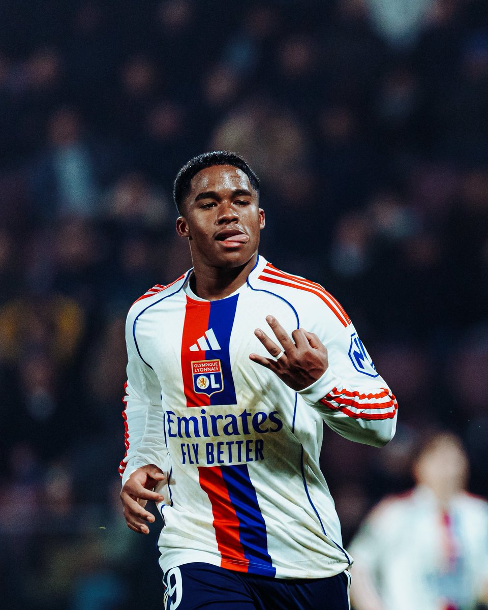 ActuL1_'s tweet image. 🚨🚨💣 𝗕𝗥𝗘𝗔𝗞𝗜𝗡𝗚 ! 𝗟’𝗢𝗟𝗬𝗠𝗣𝗜𝗤𝗨𝗘 𝗟𝗬𝗢𝗡𝗡𝗔𝗜𝗦 𝗩𝗘𝗨𝗧 𝗣𝗥𝗢𝗟𝗢𝗡𝗚𝗘𝗥 𝗟𝗘 𝗣𝗥𝗘̂𝗧 𝗗’𝗘𝗡𝗗𝗥𝗜𝗖𝗞 !!! 🤯❤️💙

Paulo Fonseca l’a demandé, impressionné par ses performances EXCEPTIONNELLES. ✨ 

(@ESPNBrasil)