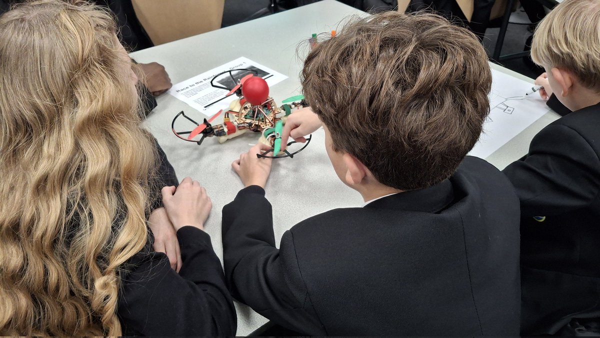 Davenant School tweet media