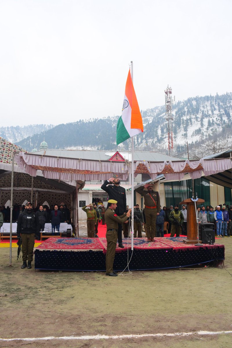 Sub-Divisional Magistrate Uri tweet media