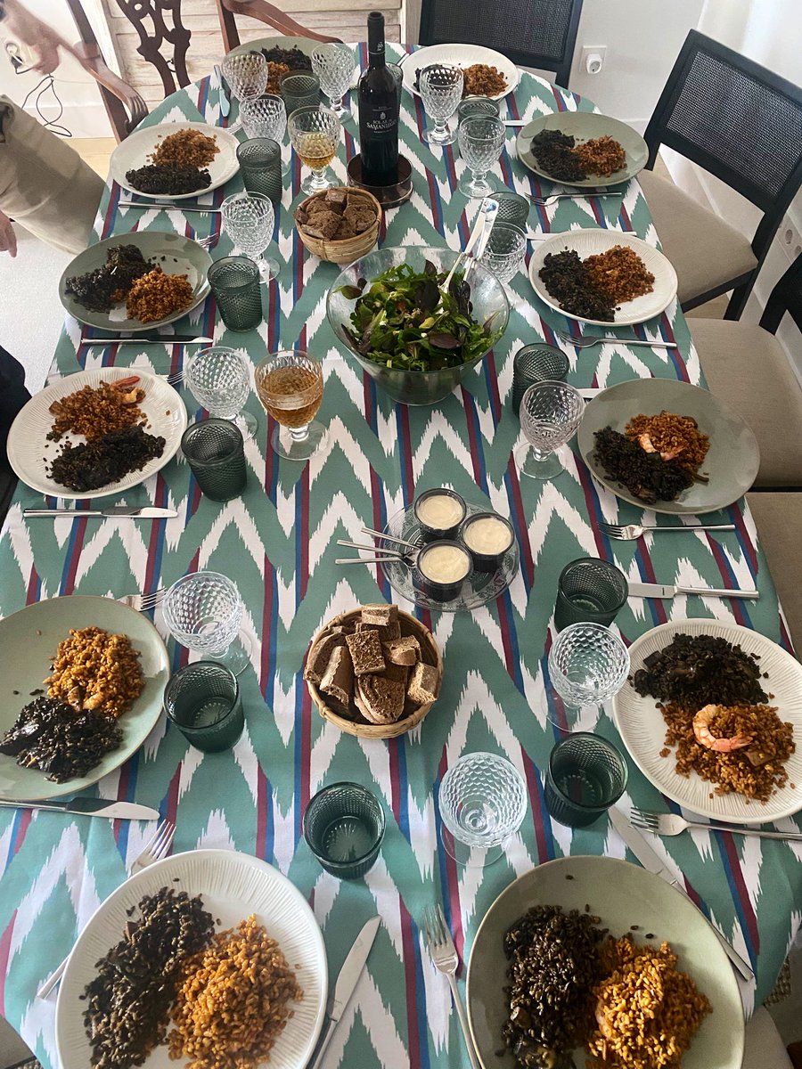 Hgserrano's tweet image. Si me permitís un consejo: montaos un buen grupo de amigos con el que maduréis y disfrutéis de la vida.