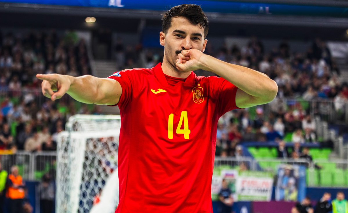 Hoy👇

🚵‍♂️15:00 Challenge Mallorca (TDP) 
⚽️17:30 Euro futsal: Bielorrusia-España (TDP)
🤽‍♀️18:00 Euro waterpolo: Hungría-España (Play) 
🤾‍♂️18:00 Euro balonmano: Francia-España (Play y TDP)
⚽️20:30 Euro futsal: Bélgica-Eslovenia (Play)
🤾‍♂️20:30 Euro balonmano: Alemania-Dinamarca (TDP)