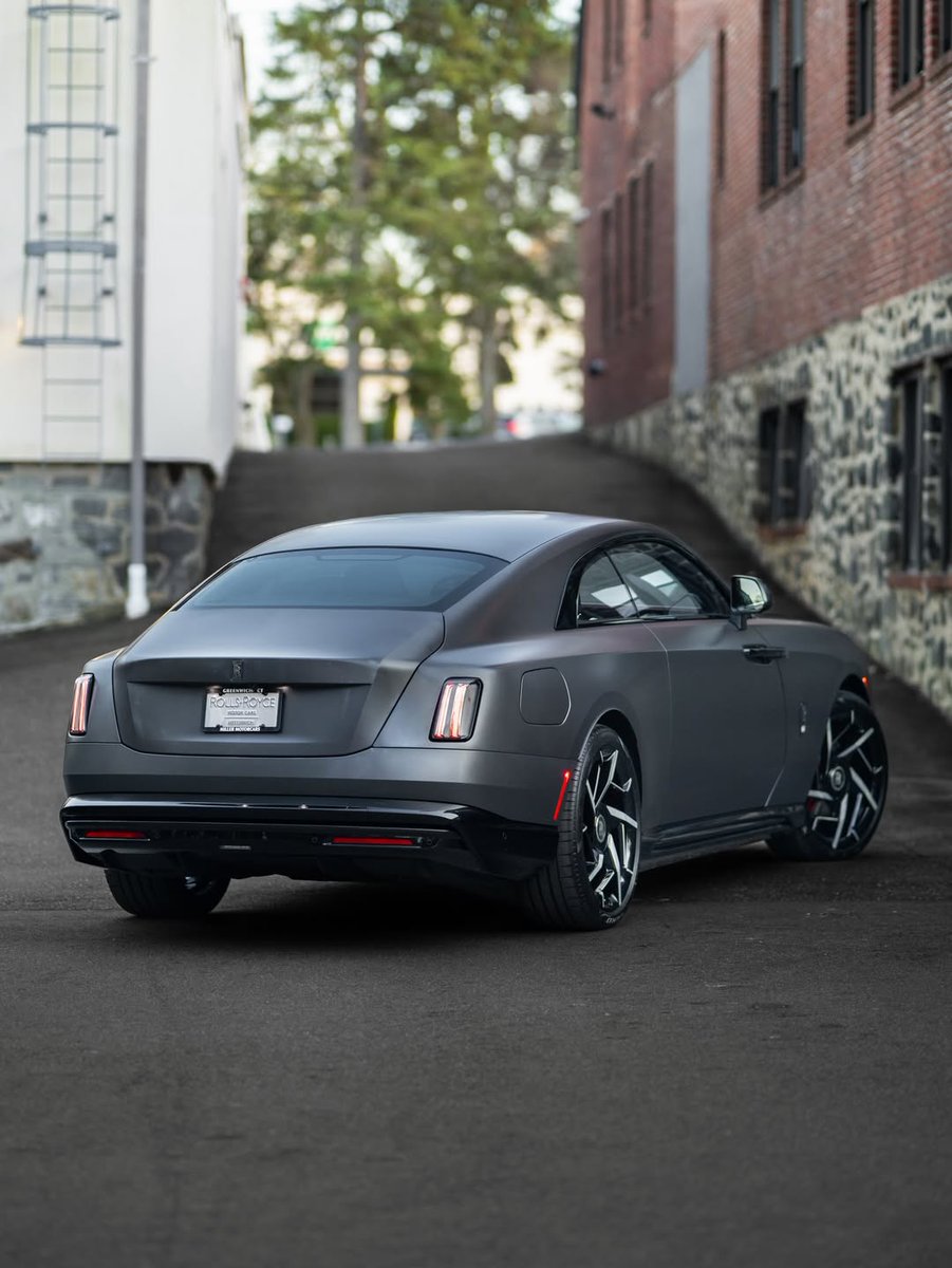nocarcontext's tweet photo. 2026 Rolls-Royce Black Badge Spectre 🩶🩶 https://t.co/WOyY8QjHwn