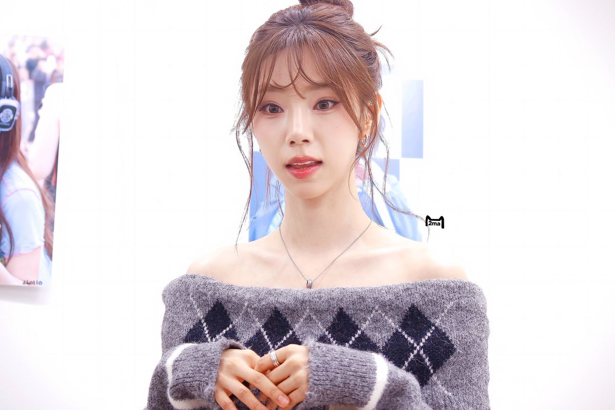 260110
귀엽고 사랑스러운 나애 아기 공주님,,,
(Thanks for <a href="/il1axu/">아이</a>)

#우주소녀 #여름
#WJSN #YEOREUM