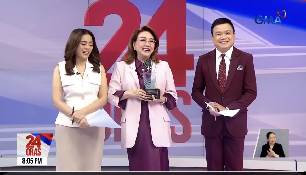 Maraming salamat sa pagkilala sa 24 Oras anchors na sina Mel Tiangco, Emil Sumangil, at Vicky Morales bilang Most Outstanding News Anchors sa Gawad Lasallianeta 2026.
Sa Diyos ang papuri!
