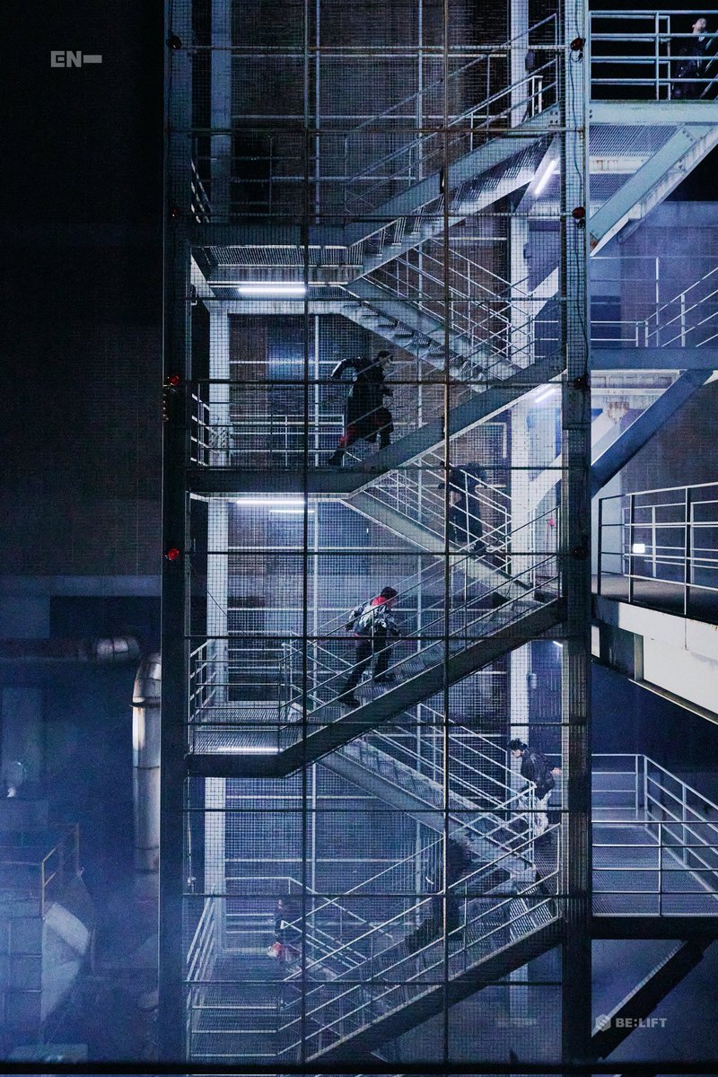 ftalsunoo's tweet image. THESE PICS ARE THE COOLEST THING EVER