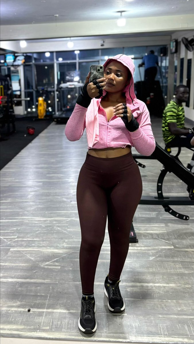 Don’t forget to burn some calories after work today😌..!!