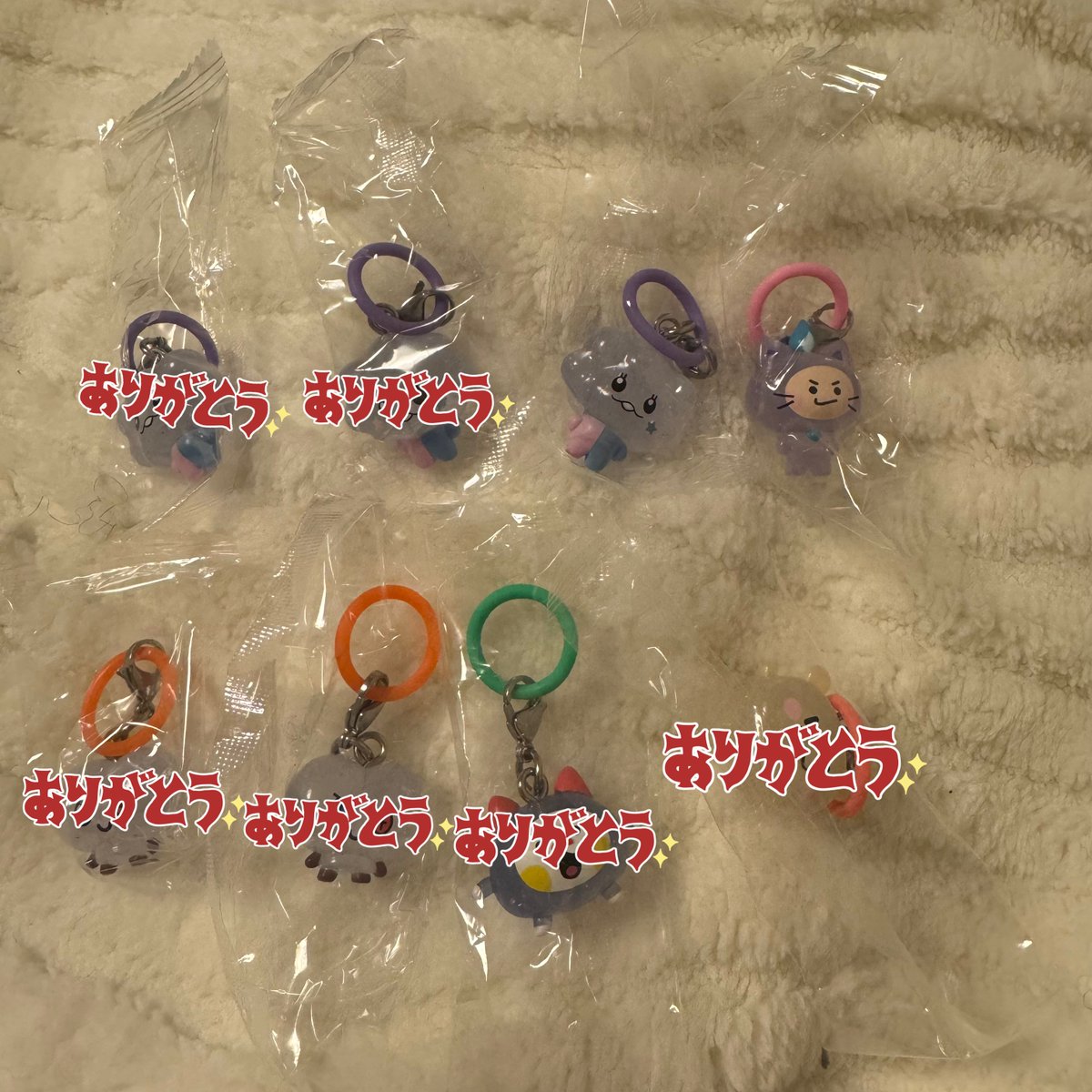 huni___j's tweet photo. TREASURE TRUZ ガチャ めじるしチャーム ガチャガチャ 缶バッジ 顔アクキー 交換

譲 CHILLI SOM 
　　ヒョンソク ドヨン

求 romy ジフン > yochi ヨシ

2/11京セラまたは郵送にて交換希望です!
リプまたはdmお願いいたします🍀 https://t.co/oIihuqFd5X